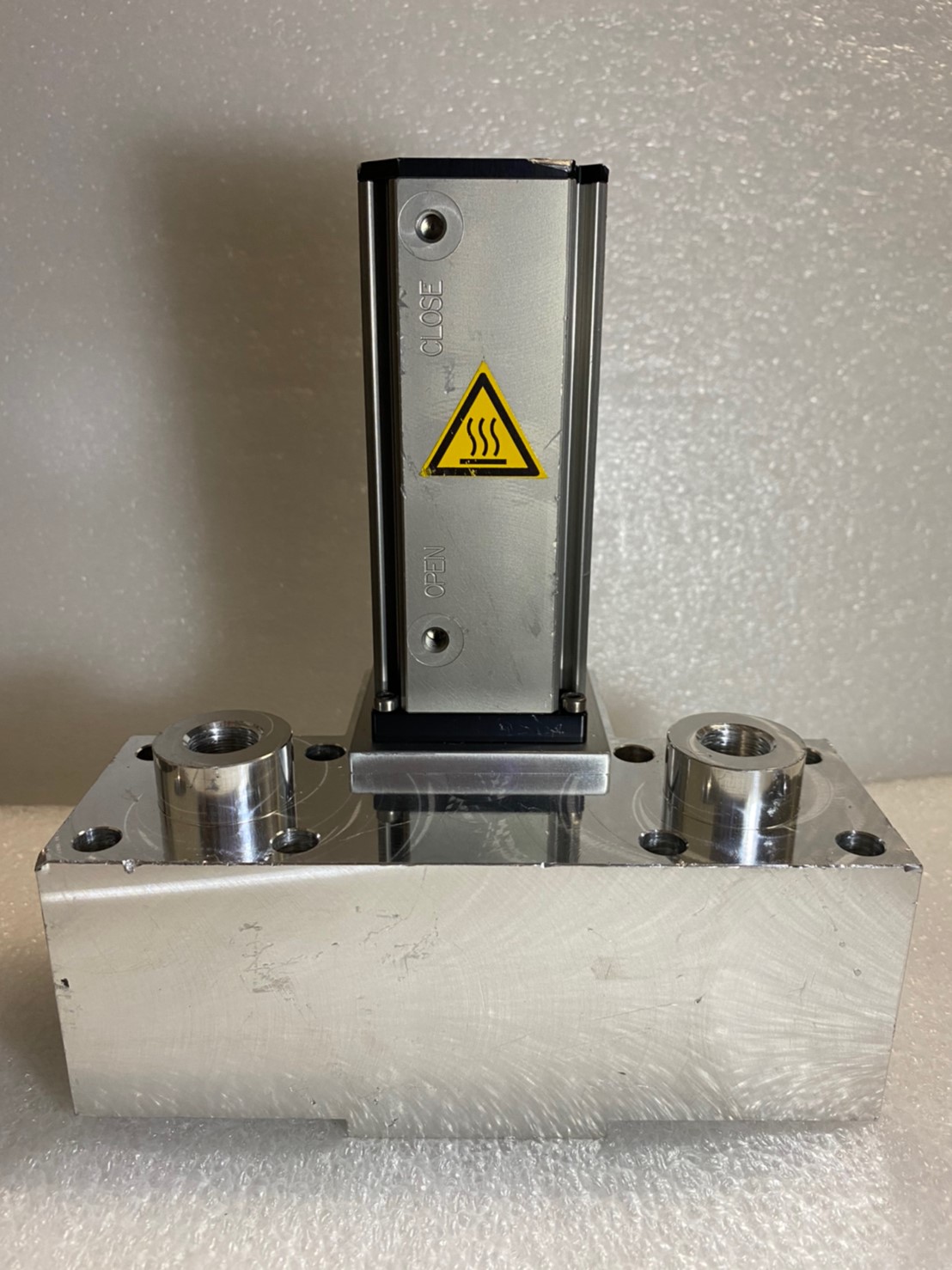 VAT 25128-XA14-ACS1 Valve圖片